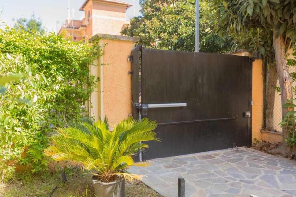 Romantica Apartment With Dehors Near San Giovanni المظهر الخارجي الصورة