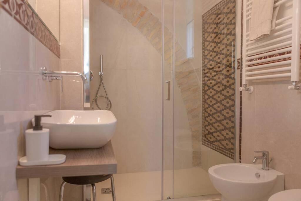 Romantica Apartment With Dehors Near San Giovanni المظهر الخارجي الصورة
