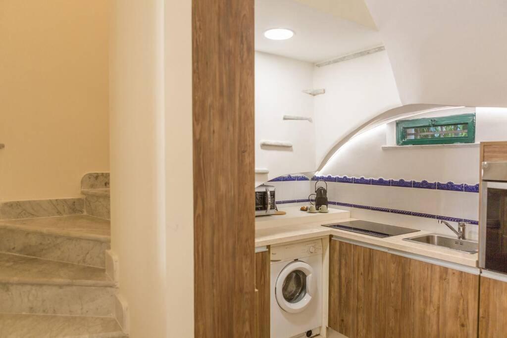 Romantica Apartment With Dehors Near San Giovanni المظهر الخارجي الصورة